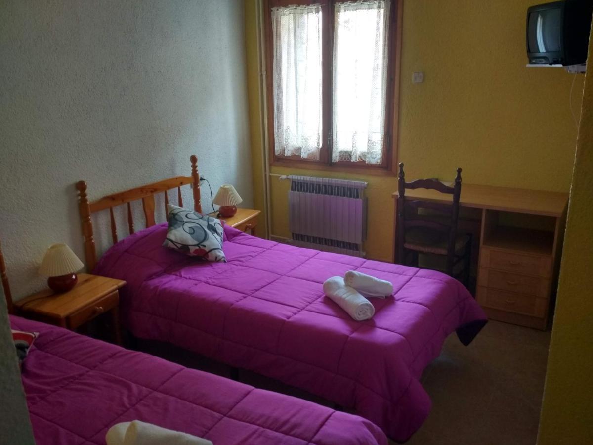 Hostal Pas De La Pera Aransá Eksteriør billede